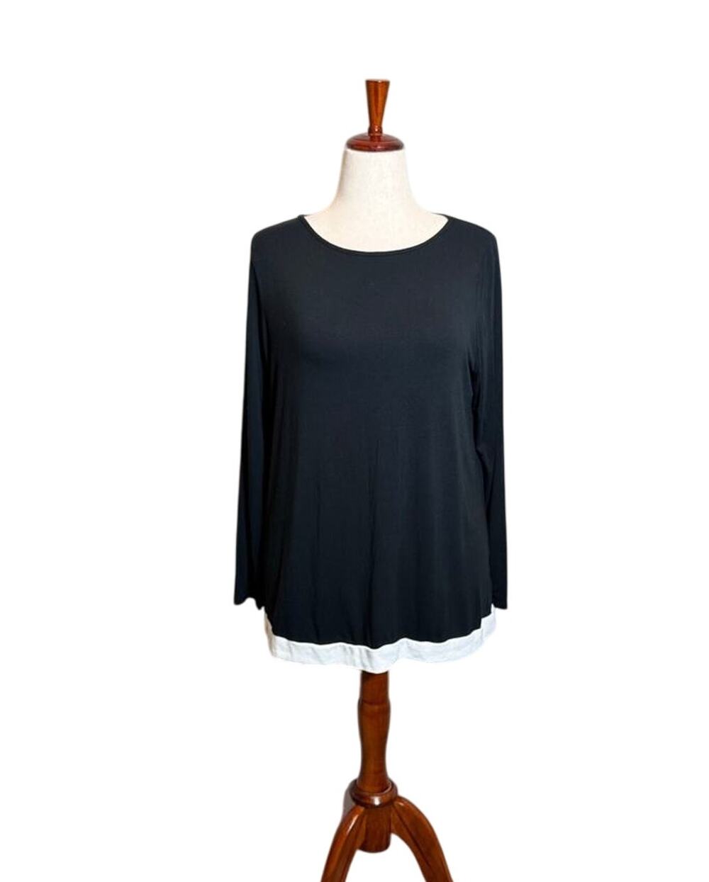J. Jill tunic top black swing knit  with white border and back detailing Sz L